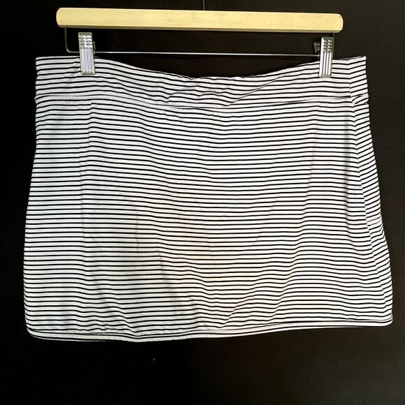 Soybu black white patterned skort skirt pockets women's size L workout skirt - Picture 5 of 6